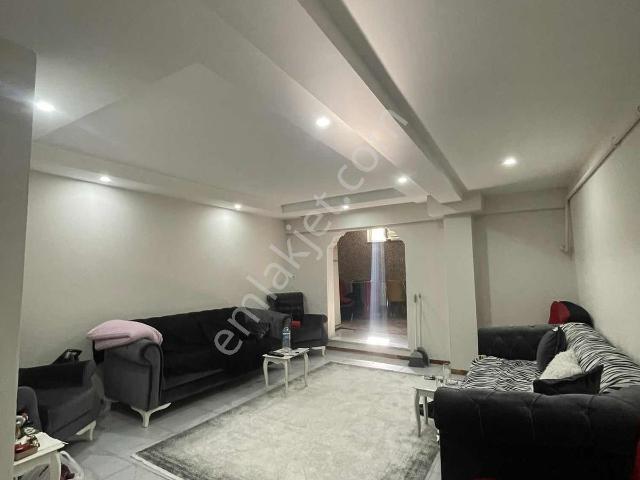 Çınarda Kiralık 1.5+1 Geniş Apart