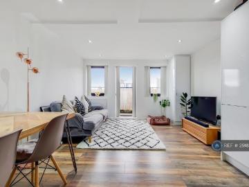 Narford Rd, London, E5 3 bed flat to rent £3,200 pcm £738 pw