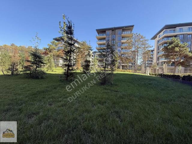 Çınarköyde Orman İçerisinde Büyük Tip Geniş Bahçeli 3+1 Kiralık