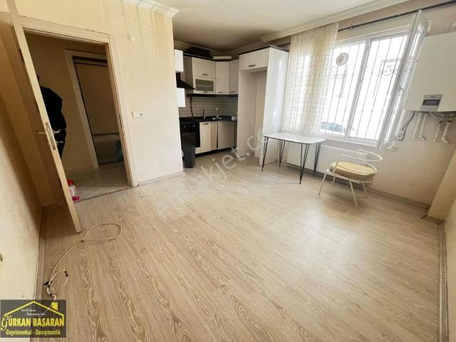 Çınarlı Mah.nde Kiralık 2+1 Amerikan Mutfaklı 8 Yıllık Daire