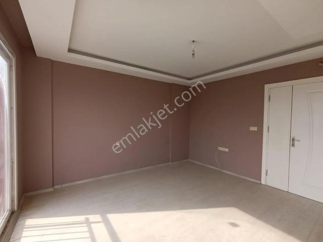 Çınarlı Mahallesinde 2+1 Satılık Daire