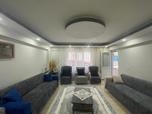 Çınarlı Mahallesinde Kelepir 3+1 Acil Satılık Daire
