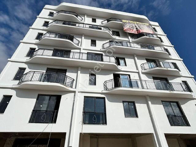 Çınarlıda Bulvar Üzeri 1+1 Ultra Lüks Satılık Daireler