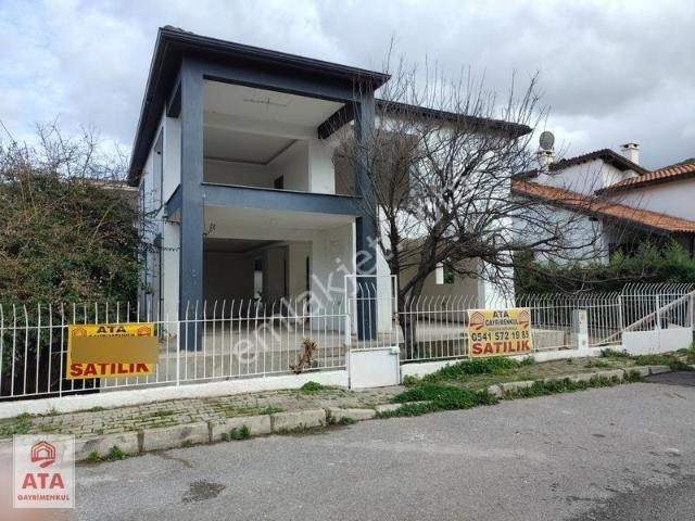 Narlıdere Limanreis Mh. De 4+1 220 M2 Satılık Kupon Villa