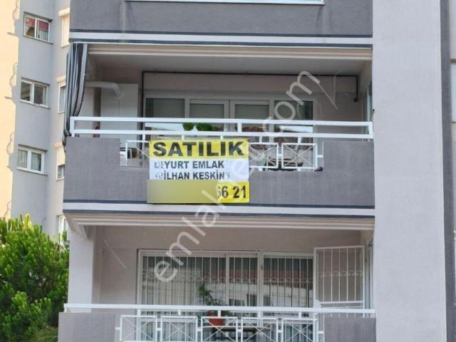 Narlıdere'de Bu Konumda Ve Bu Özelliklerde Bir Daire Yok !