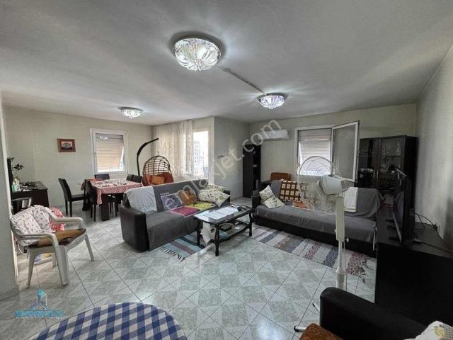 Çınarlı gizerler Civ kapalı Oto iş Yerine Uygun 3+1satılık Daire
