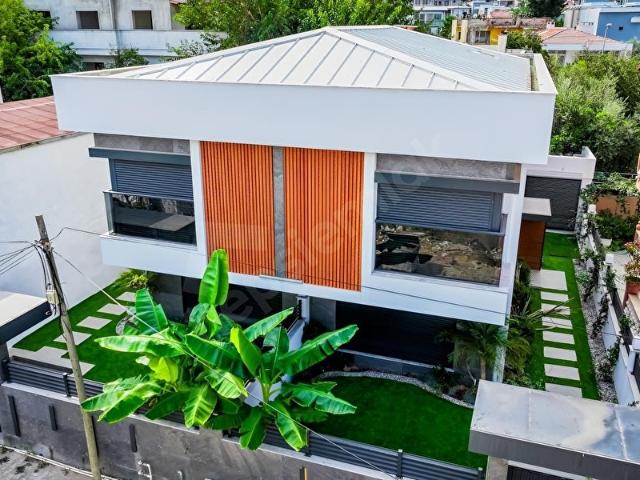 NARLIDERE LİMANREİS'TE DENİZE 50 METRE MESAFE SATILIK 2+1 VİLLA