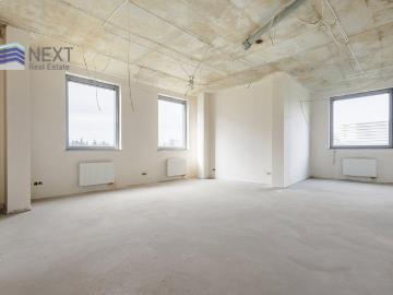 Narożny lokal 95 m² z dużymi witrynami, Ursus