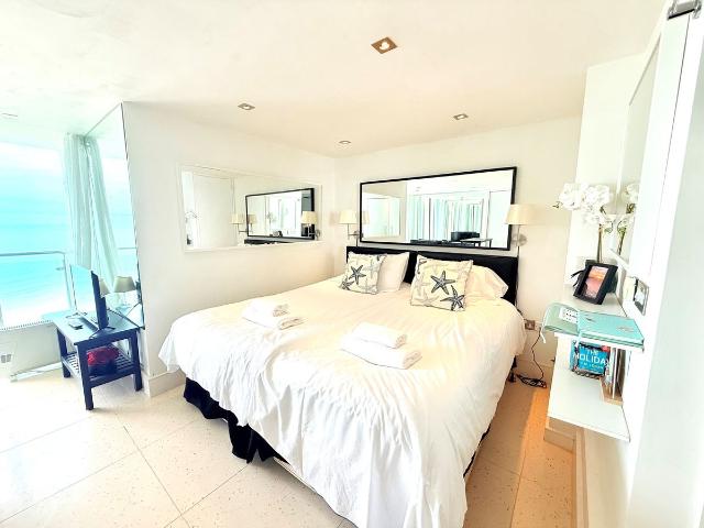 Narrowcliff, Newquay TR7, Studio to rent, £1,400 pcm | PrimeLocation