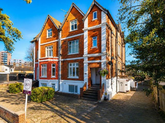 Nascot Road, Watford WD17 2 bed apartment to rent £1,550 pcm £358 pw