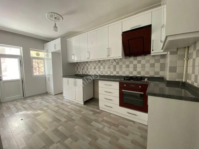 Nasip'ten Kiralık 3+1 Güney Cephe Balkonları Geniş Yapılı Daire