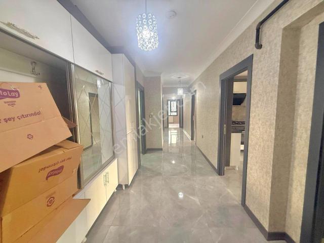 Nasip'ten Lüx Sitede Kredi Limitsiz 9.kat 185 M2 4+1 Fırsat