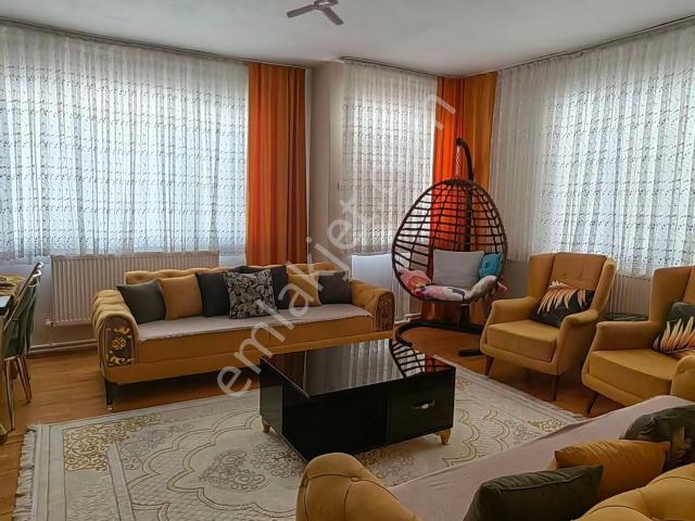 Nasreddin Emlaktan Ceylan Sitesi Koşuyolu Civarı Satılık Daire
