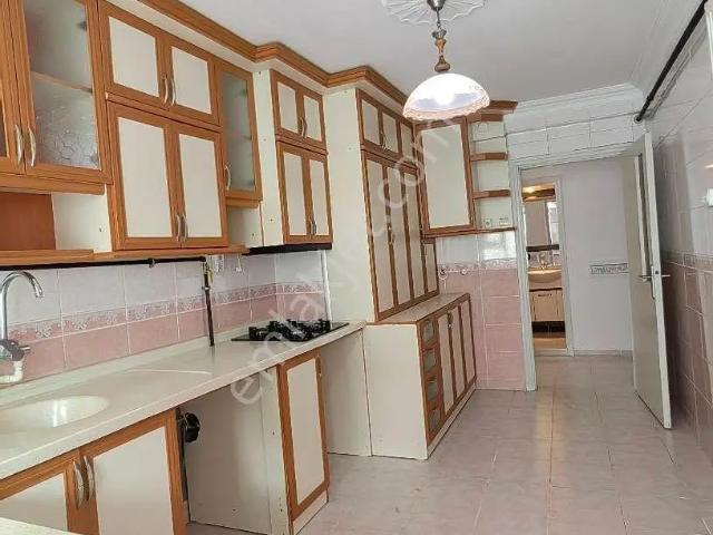 Nasreddin Emlaktan Stadyum Altı Asansörlü Bakımlı Daire