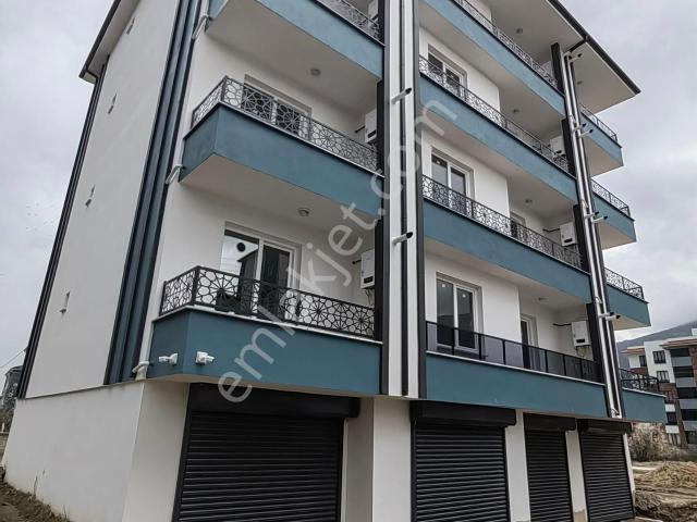 Nasreddinden Yeni Hastane Civarı Kiralık 1+1 Eşyalı Sıfır Daire