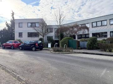 Natur trifft Platz 4 Zimmerwohnung mit Sonnenbalkon