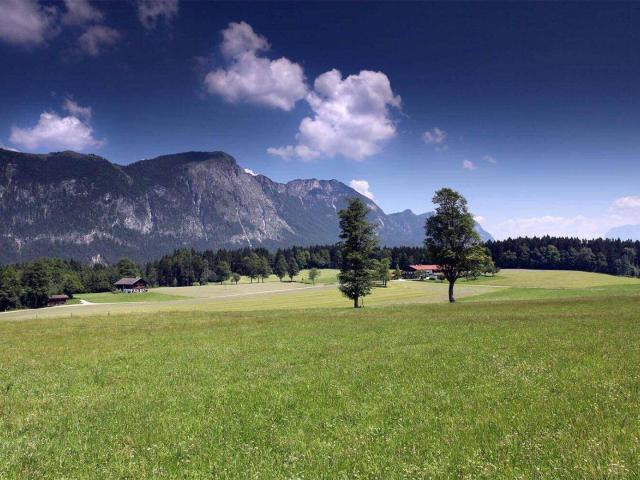 Natur und Wohnqualität in Angath: 170 m² Wohntraum mit Salzwasserpool und Bergpanorama
