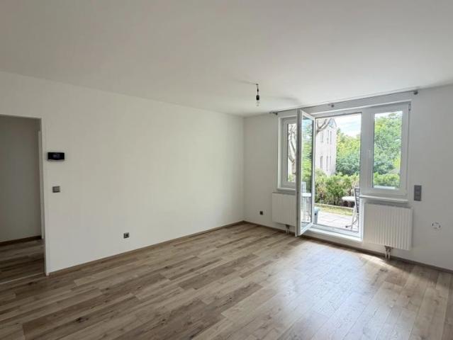 Natur vor der Haustüre – hochwertige Gartenwohnung mit Terrasse | ZELLMANN IMMOBILIEN