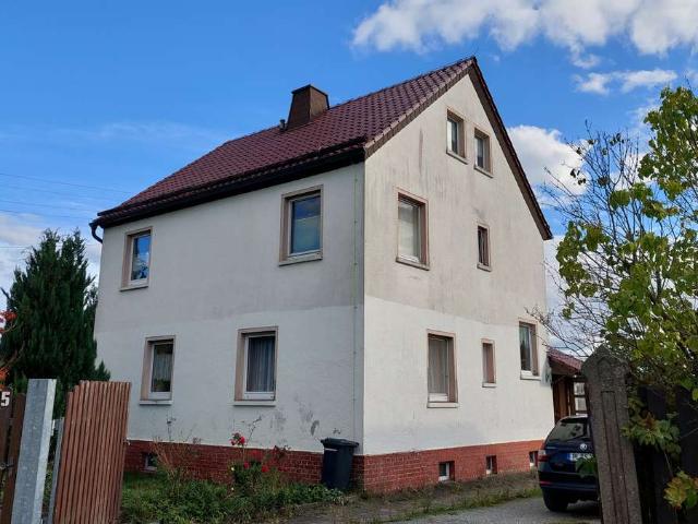 NATUR PUR! EFH SANIERUNGS Objekt Waldrandlage am Sportplatz riesiger ebener Garten 2.900 m² Grdst