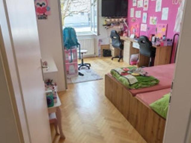 Naturnahe 3 Raum Wohnung mit Balkon! Wohn t raum in ländlicher Wohlfühlumgebung, mitten in der wunderbaren Pyhrn Priel Bergwelt! Ab 01.07.2026 & KEINE Befristung!