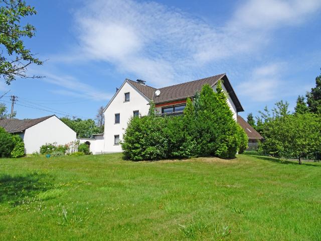 Naturnahes Wohnen* Helle Gartenwohnung mit Terrasse in ruhiger Lage von Wolperath!