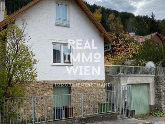 PROVISIONSFREI „Charmantes Einfamilienhaus mit großem Potenzial in Grünbach am Schneeberg“