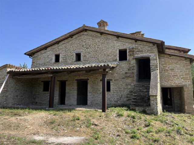Natura incontaminata, tranquillità, storia e tradizioni a. 850m² Mercatello sul Metauro