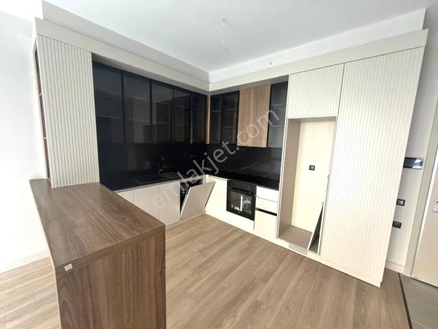 Natura Port'ta Bahçe Kullanımlı Sıfır 1+1 Kiralık Daire