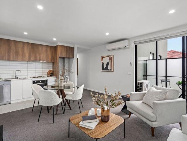 Natural Light, and Effortless Lifestyle Ease