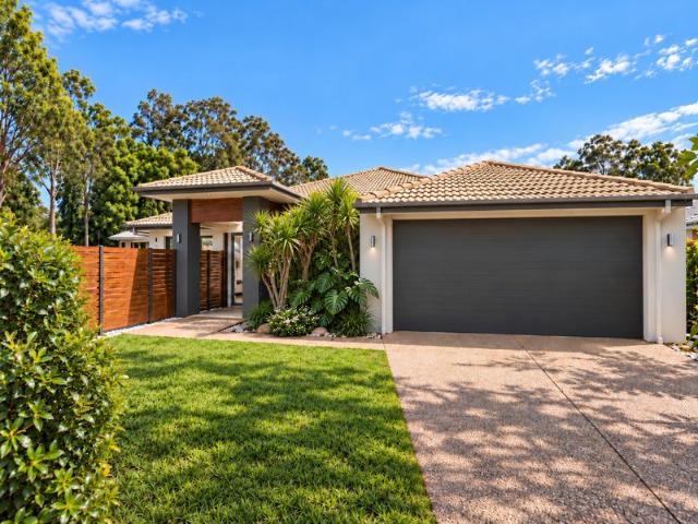 NATURAL RHYTHM | A Four Bedroom Home Surrounded by Nature, with Three Bathrooms, Two Ensuites & Three Car Accommodation