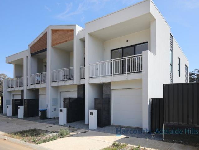 Nature Meets Comfort, Near New 2 Bedroom Home