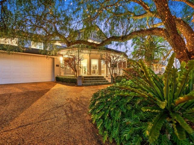 Nature, Privacy and Grand Coastal Living