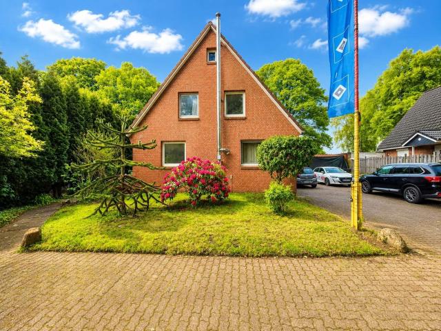 Naturliebhaber aufgepasst! Charmantes Einfamilienhaus mit Ausbaureserve