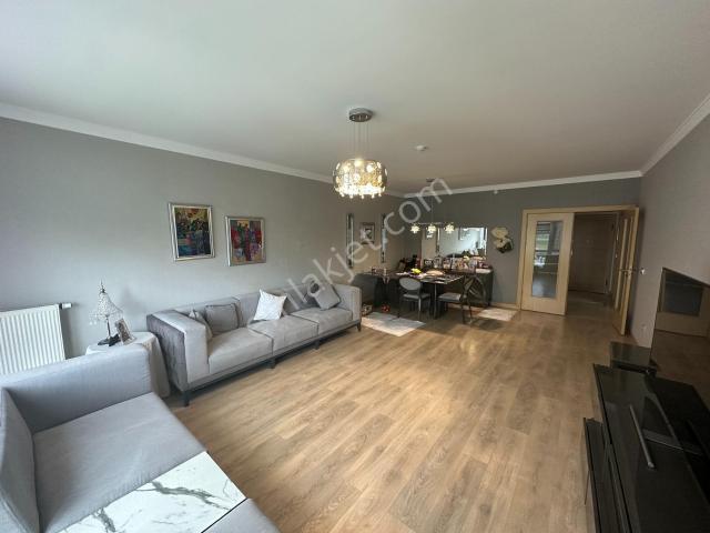 Nata Vega Konut Kulelerinde Uygun Fiyatlı Satılık 3+1 Daire