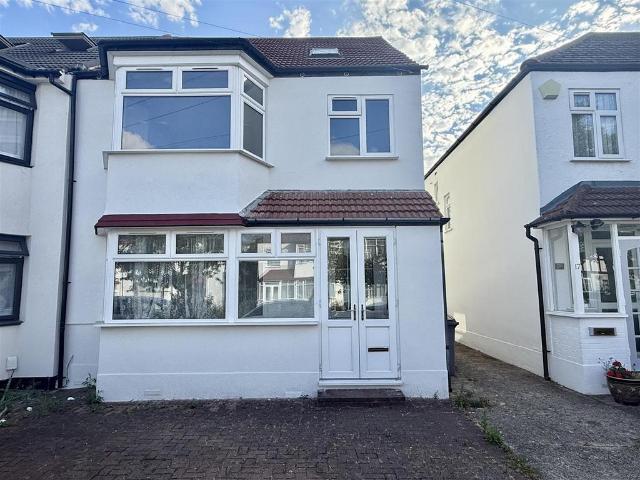 Nathans Road, Wembley 4 bed semi detached house to rent £2,950 pcm £681 pw