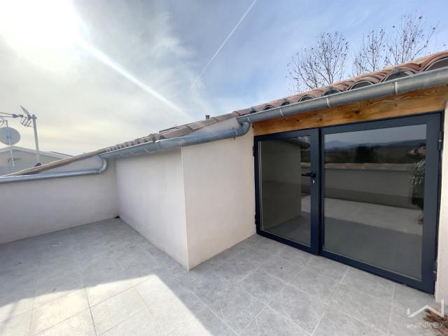 Nathalie Sinard vous présente le Coup De Coeur: Sainte Céci. 135m² Sainte Cécile les Vignes