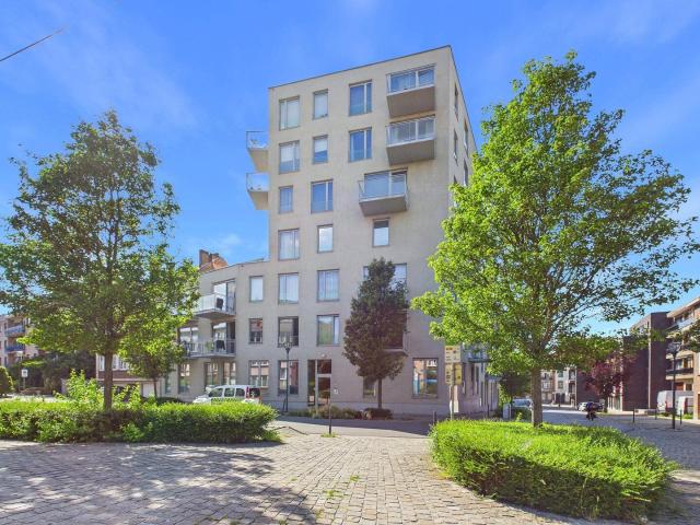 NATO Nice 2 bedrooms furnished apartment + parking