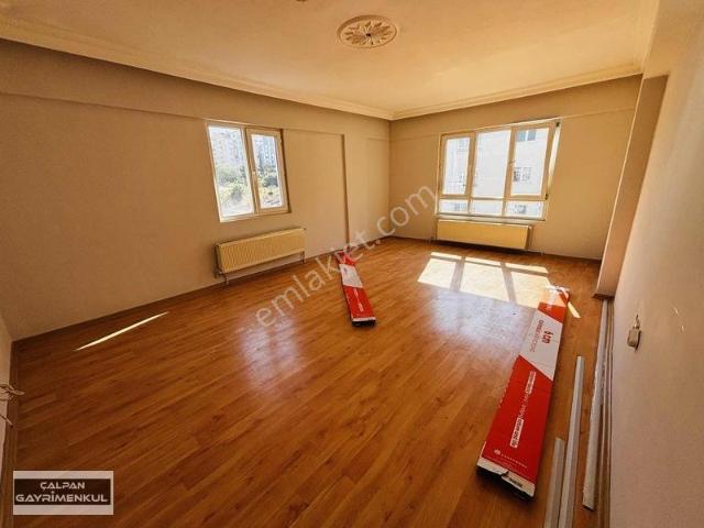 Natoyolu Cad. Dibinde Katta Manzaralı Güneş Cepheli 3+1 Kiralık