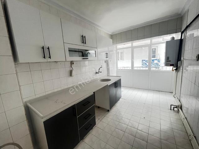 Natoyolu Cd Yakını Yüksek Kredili 3+1 Masrafsız 100 M2 İskanlı F