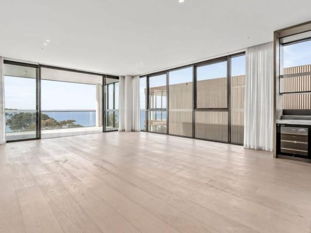 Nautica House Exclusive Brand New Waterfront Apartment