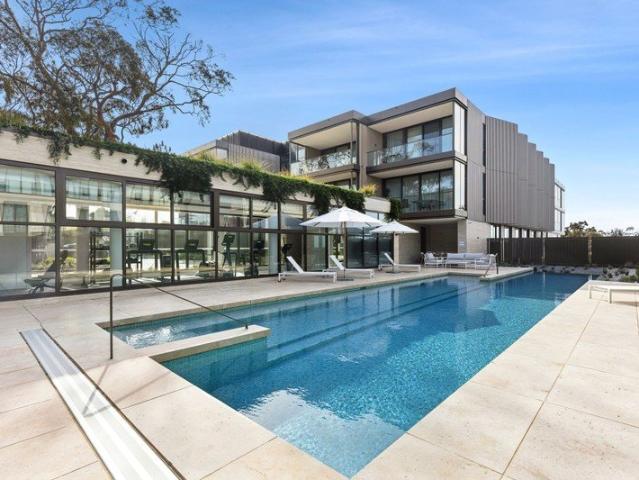 Nautica House Exclusive Brand New Waterfront Apartment
