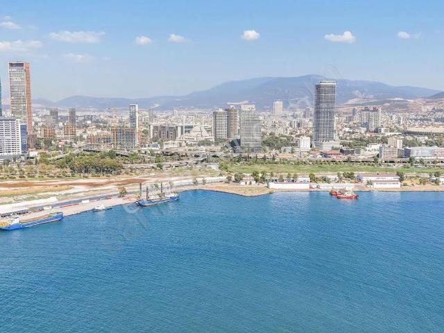 Nava Konakta Deniz Manzaralı 3+1 Satılık Geniş Daire