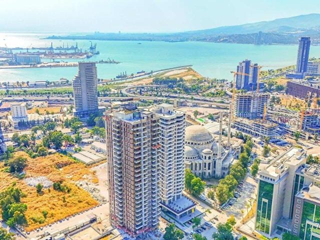Nava Konakta Kapalı Mutfaklı 2+1 Satılık Geniş Daire