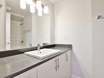 Navaho Walk ups 3 Bedroom Apartment for Rent at 2 2, Ottawa, ON K4A None Orleans Central
