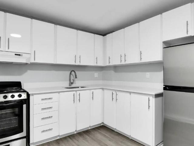 Navaho Walk ups — One Bedroom Suites