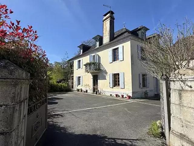 Navarrenx 64190 Achat / Vente maison 9 pièces t9 terrasse