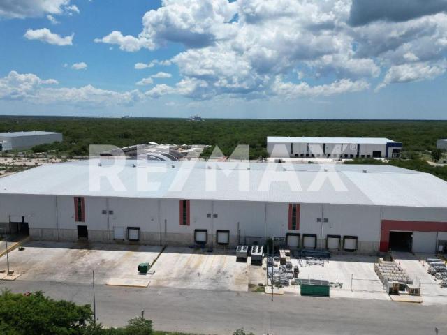 Nave Bodega industrial desde 2,000 hasta 6,000m2 en Central Business Park Merdia
