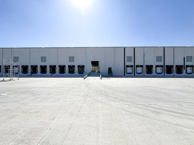 NAVE EN RENTA DENTRO PARQUE INDUSTRIAL