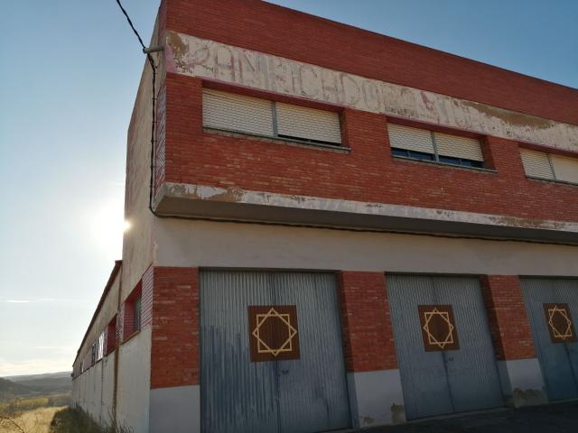 Nave en venta. TERUEL
