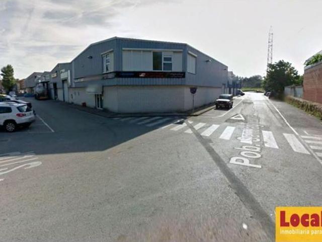 Nave industrial con 1024m2 en Santiago de Cartes